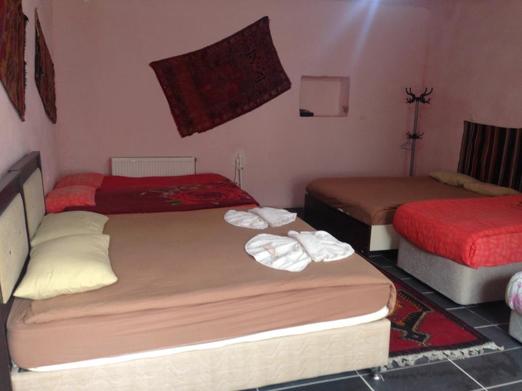 Crazy Horse Pension Ургуп Экстерьер фото
